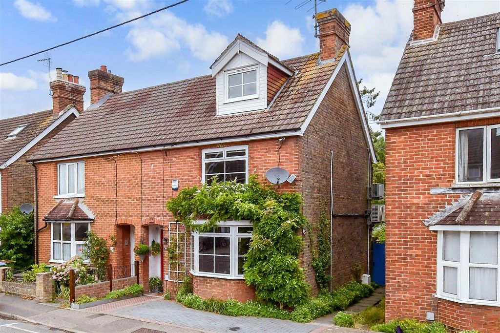 Property photo 1 of 18 External.(Web)