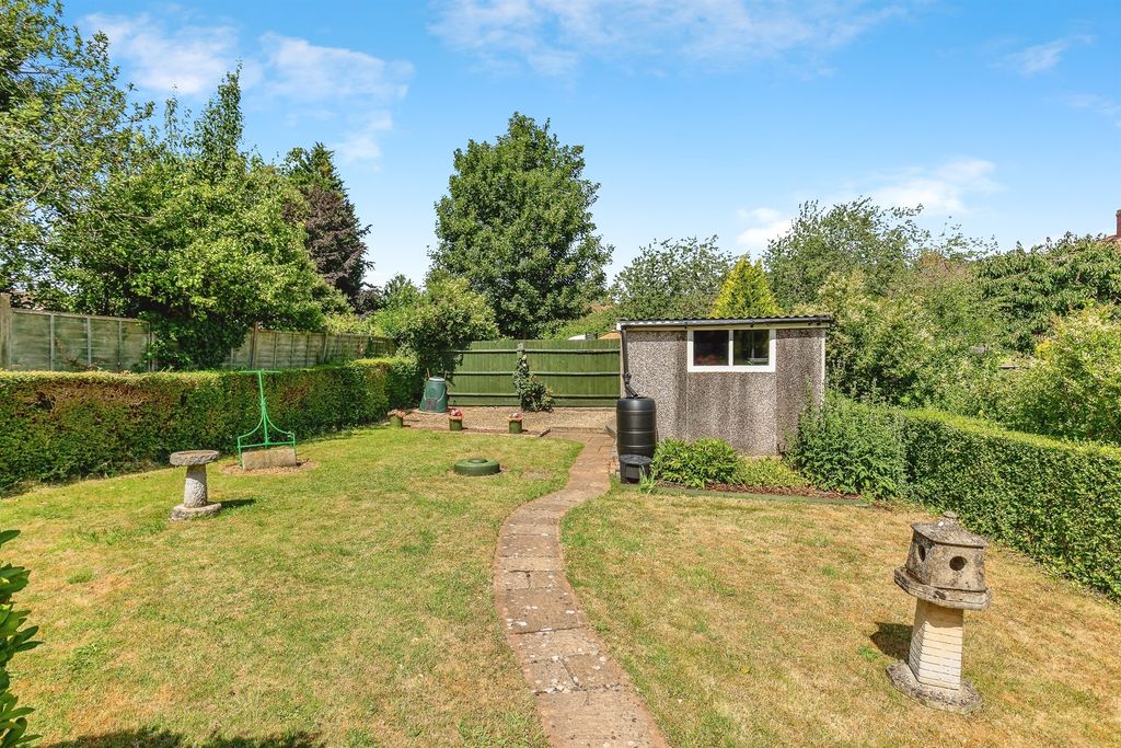 Property photo 2 of 17