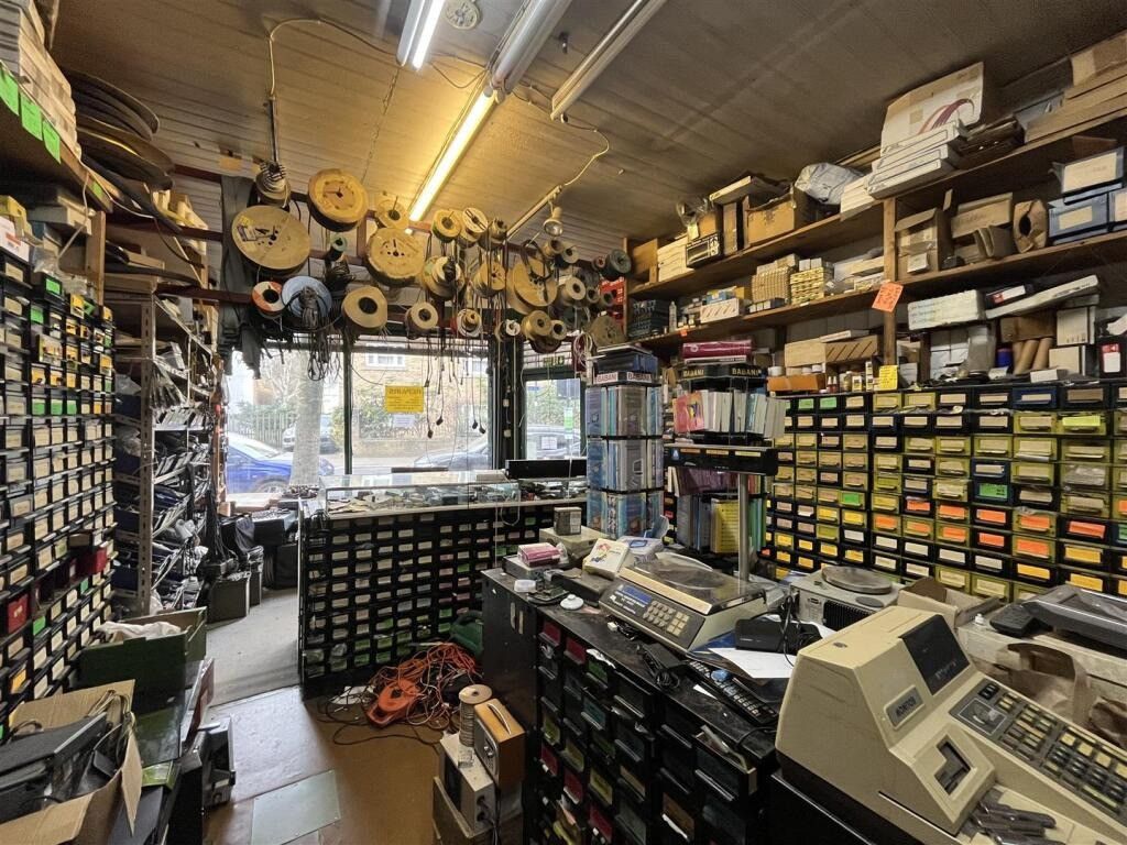 Property photo 2 of 10