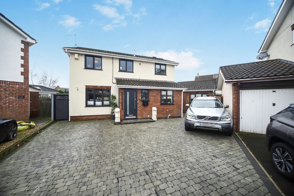 Property photo 1 of 20