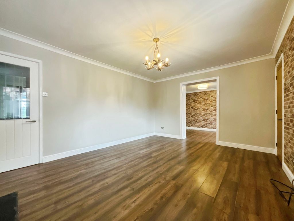 Property photo 3 of 32 Img_6872
