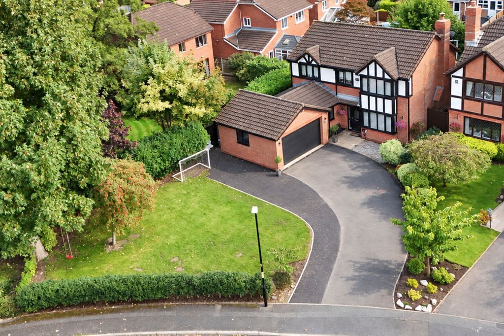 Property photo 1 of 54