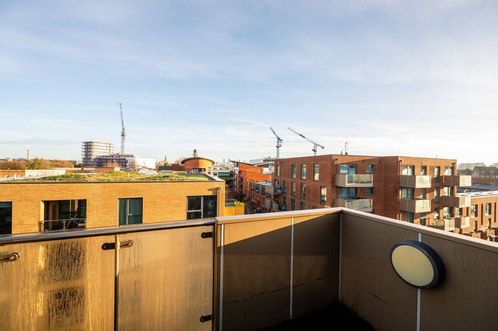 Property photo 2 of 10