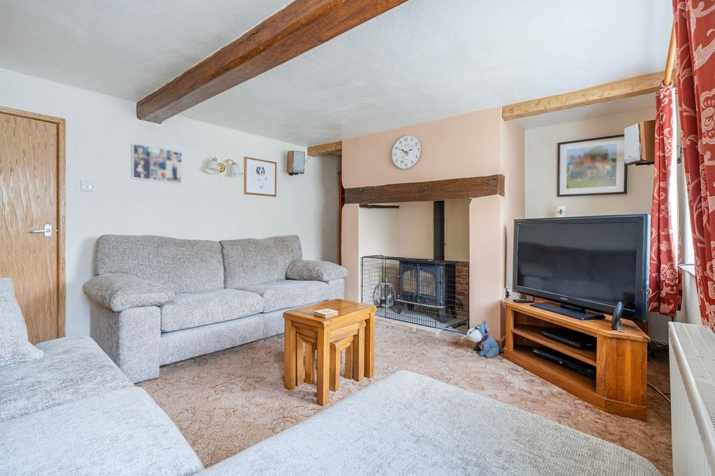 Property photo 2 of 30