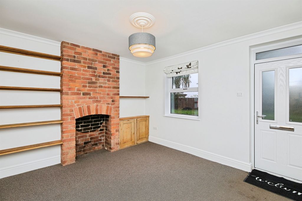 Property photo 3 of 16