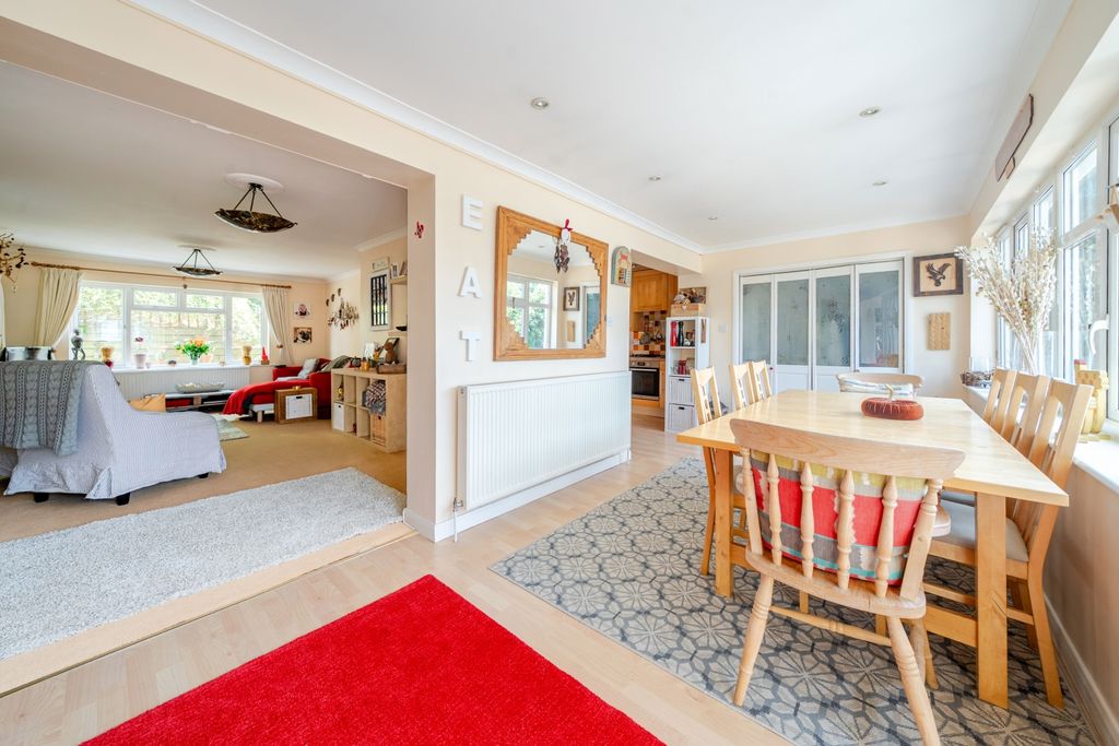 Property photo 3 of 18 1285854 (3)