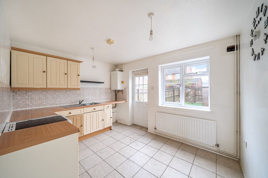 Property photo 3 of 13 15382216