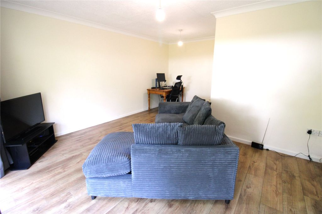 Property photo 3 of 8 Picture No. 07