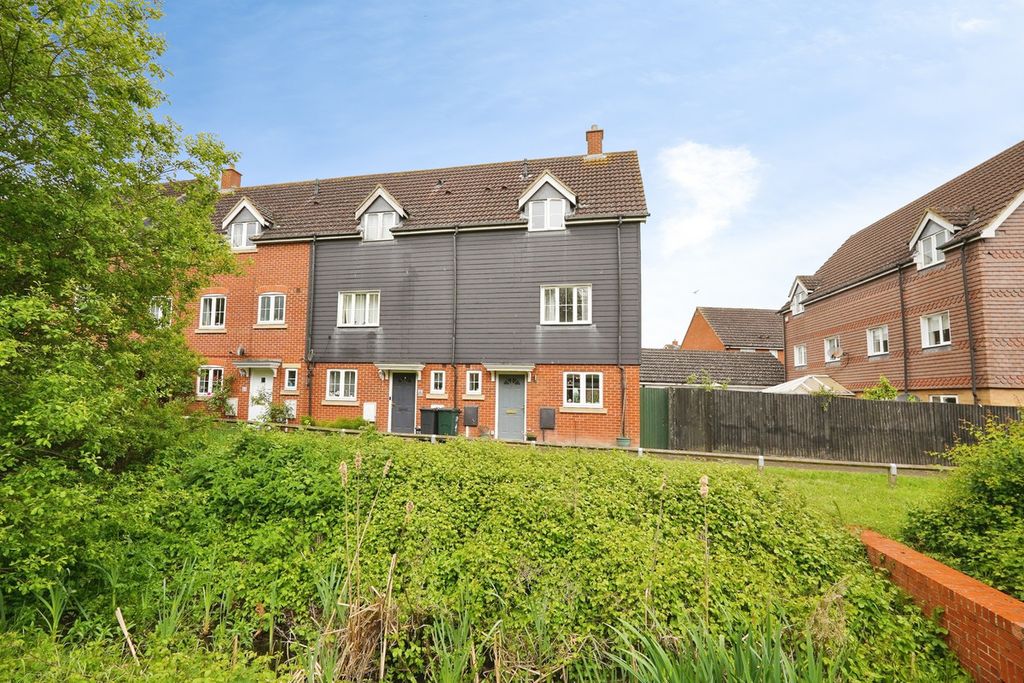 Property photo 1 of 22