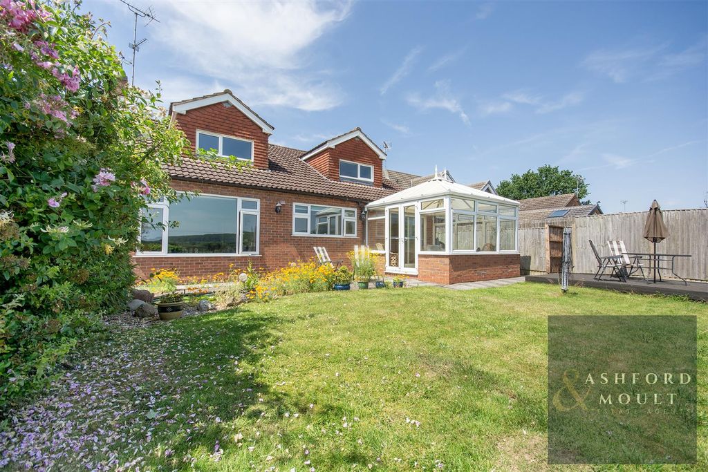 Property photo 1 of 44 Ashford-62.Jpg