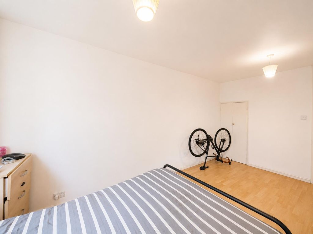 Property photo 3 of 12 3