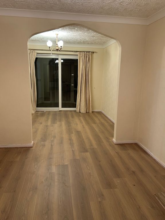 Property photo 2 of 12 Lounge/Dining Room
