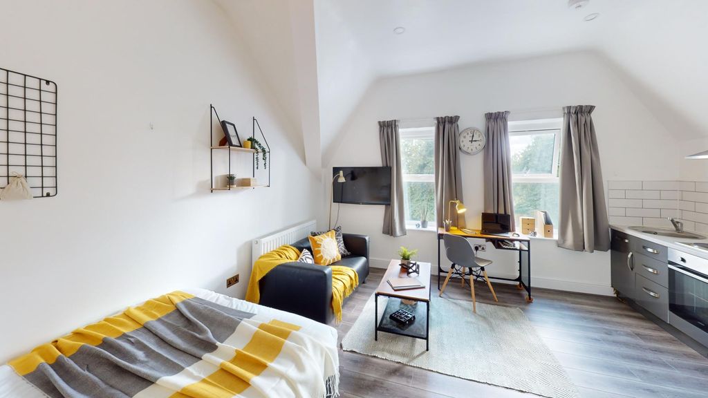 Property photo 3 of 4