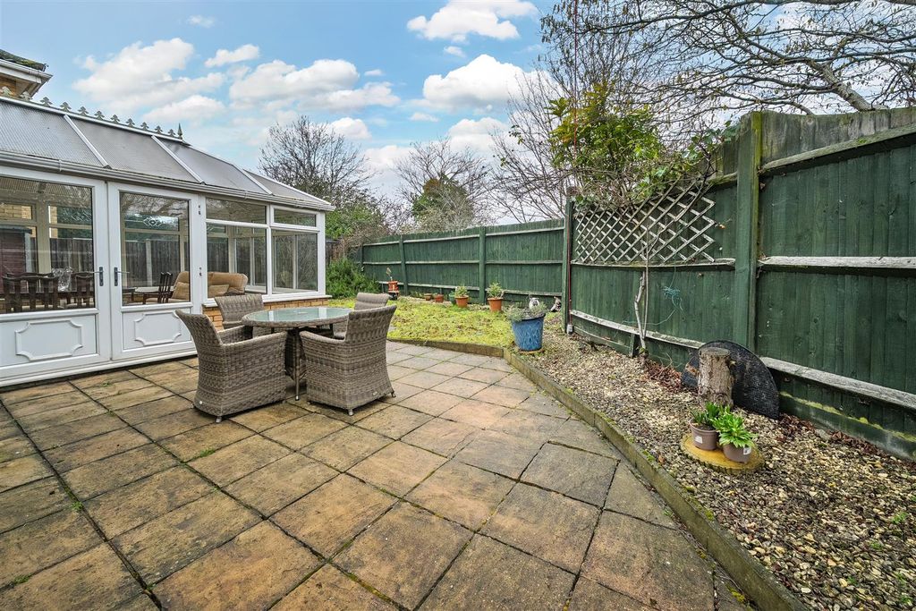 Property photo 3 of 13 1408149-2-69807296d183c.Jpg