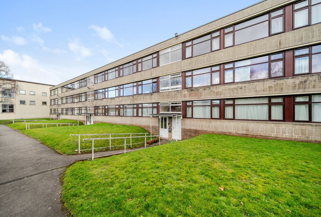 Property photo 1 of 16 Front Aspect