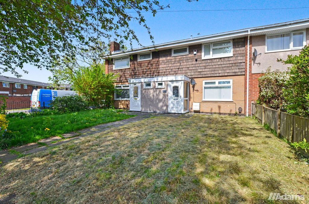 Property photo 2 of 12