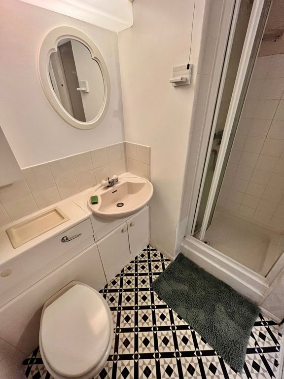 Property photo 3 of 6 Bathroom
