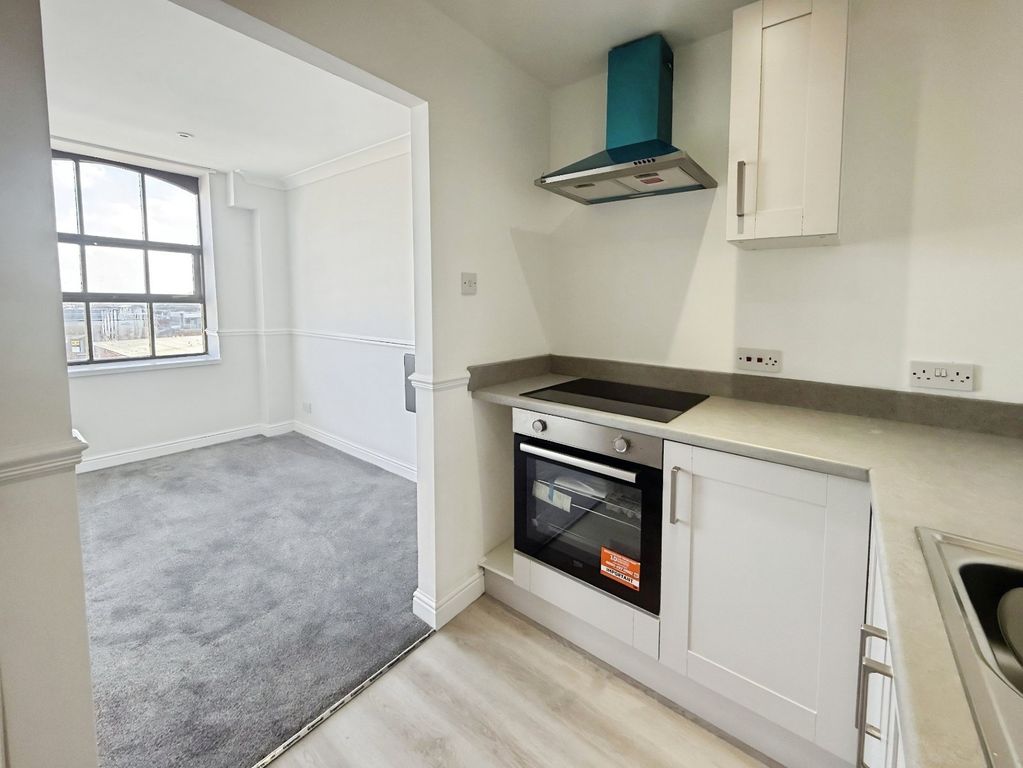 Property photo 2 of 29 Kitchen