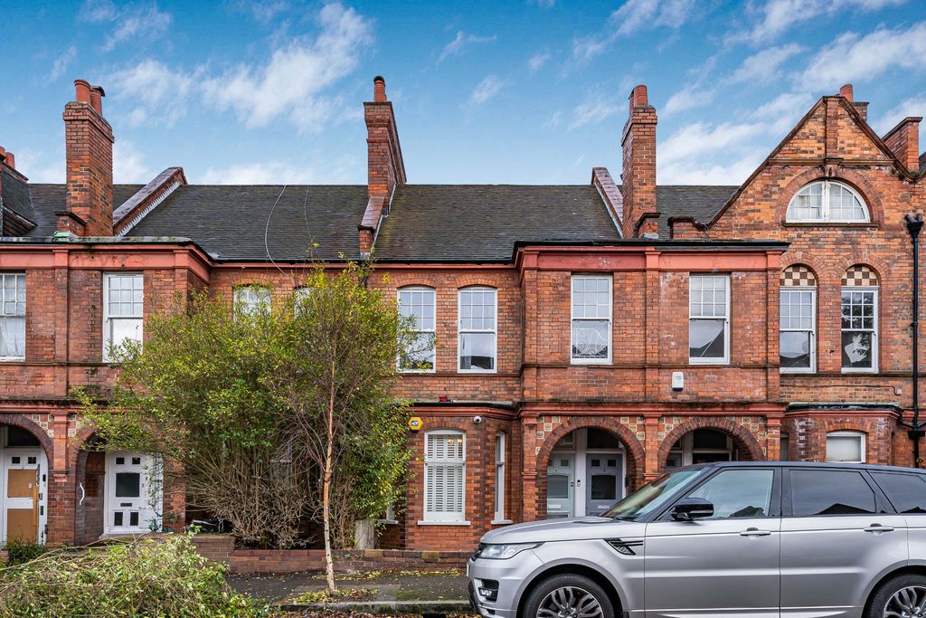 Property photo 1 of 24 Photo 17