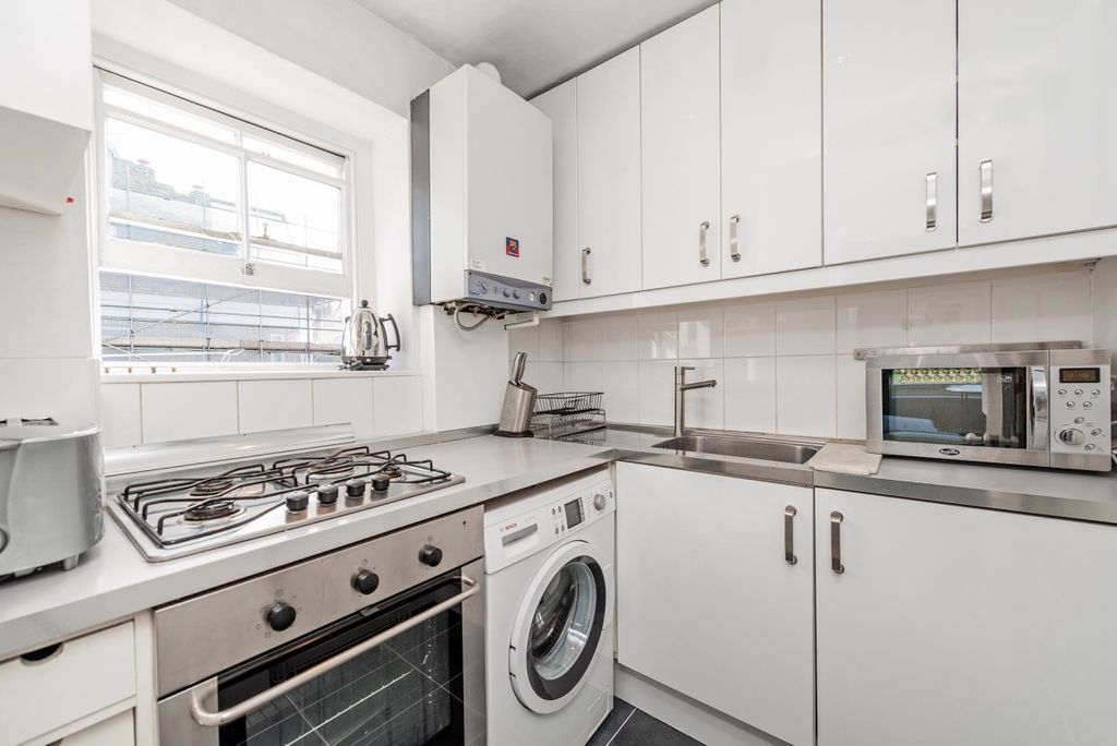 Property photo 3 of 8 14544_Kfh_Flat_5_16_
