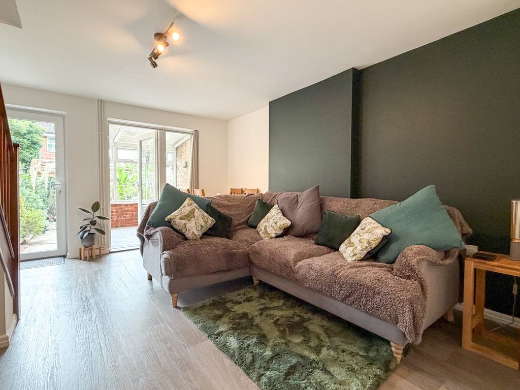 Property photo 2 of 15 5010394