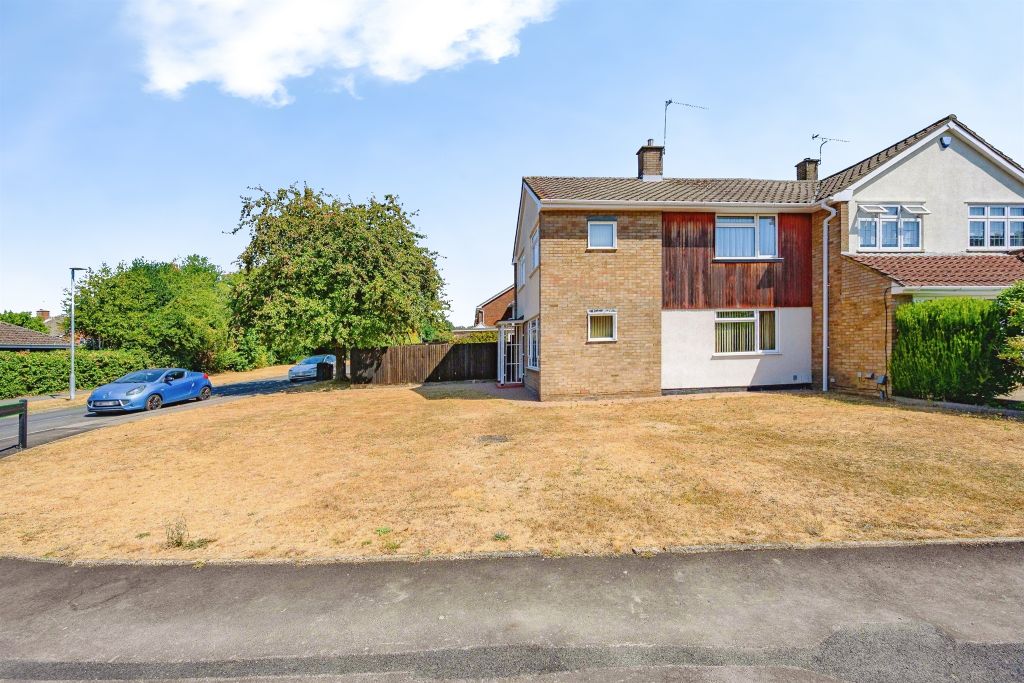 Property photo 3 of 24