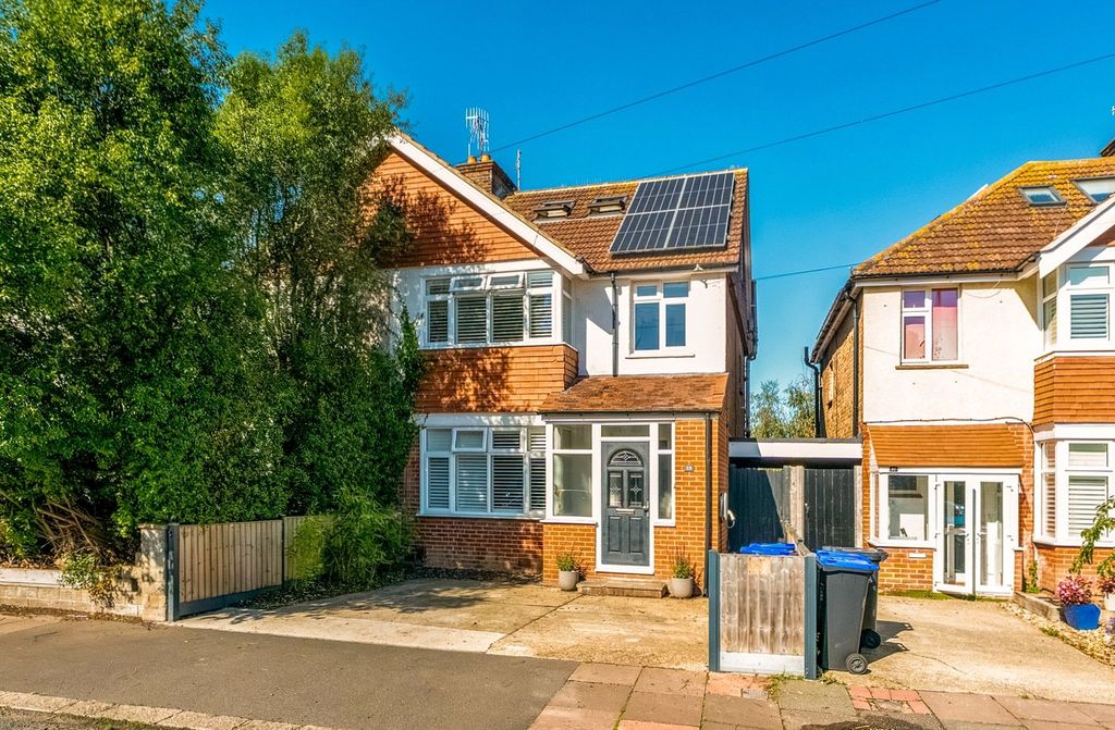 Property photo 1 of 29 Picture No. 38