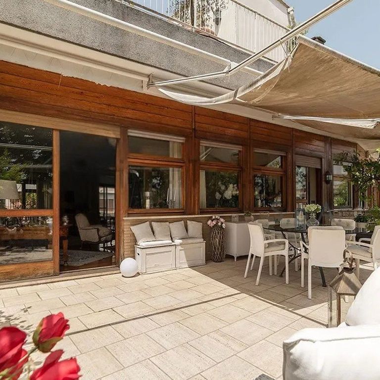 Property photo 1 of 25 Charming Apartment In Rome, Lazio