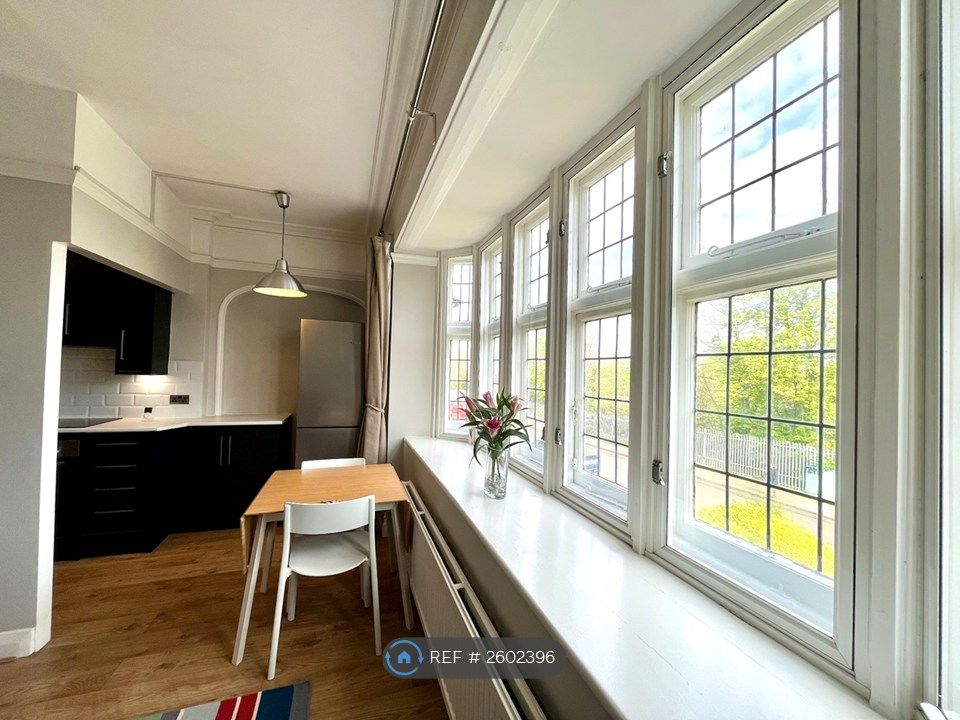 Property photo 1 of 14 Reception Window