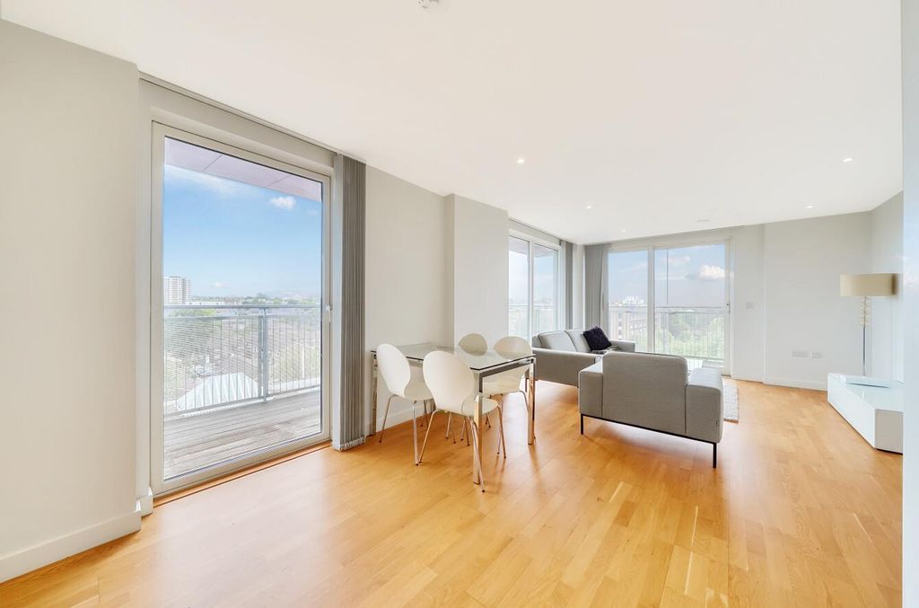 Property photo 1 of 12 Reception Room.Jpg