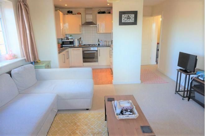 Property photo 2 of 14 Living Room