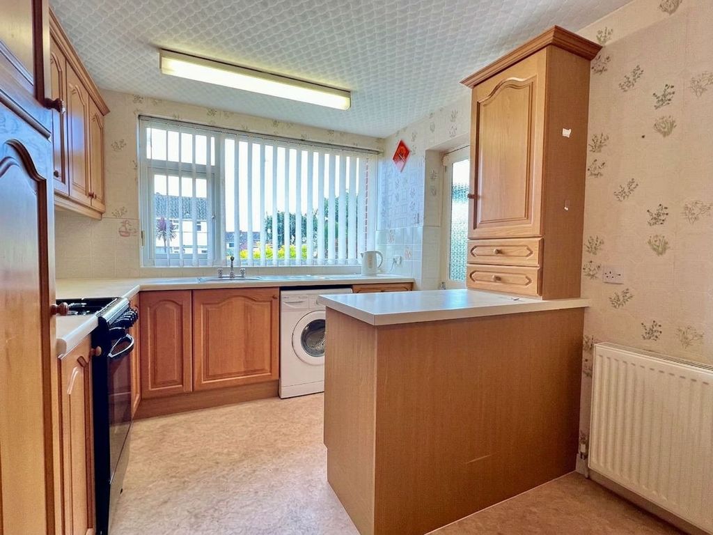 Property photo 3 of 24 Kitchen Dining Room