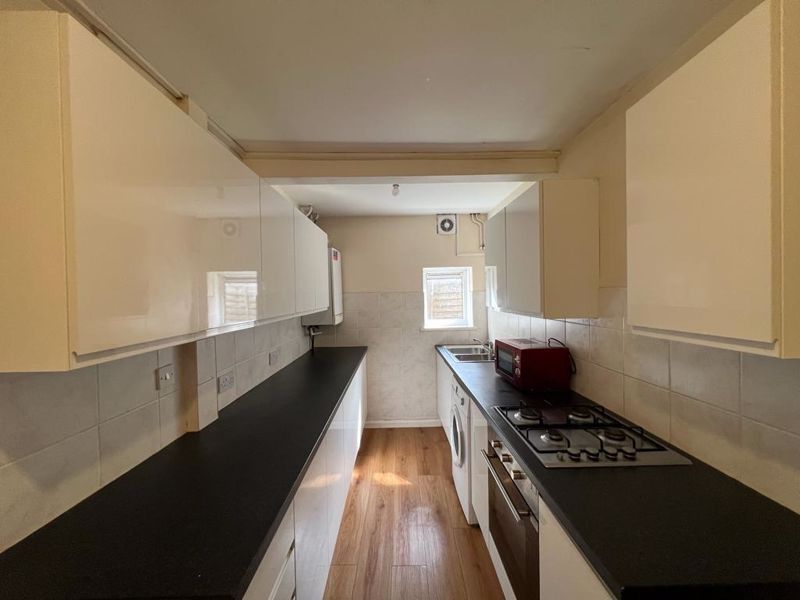 Property photo 2 of 13 Photo 14