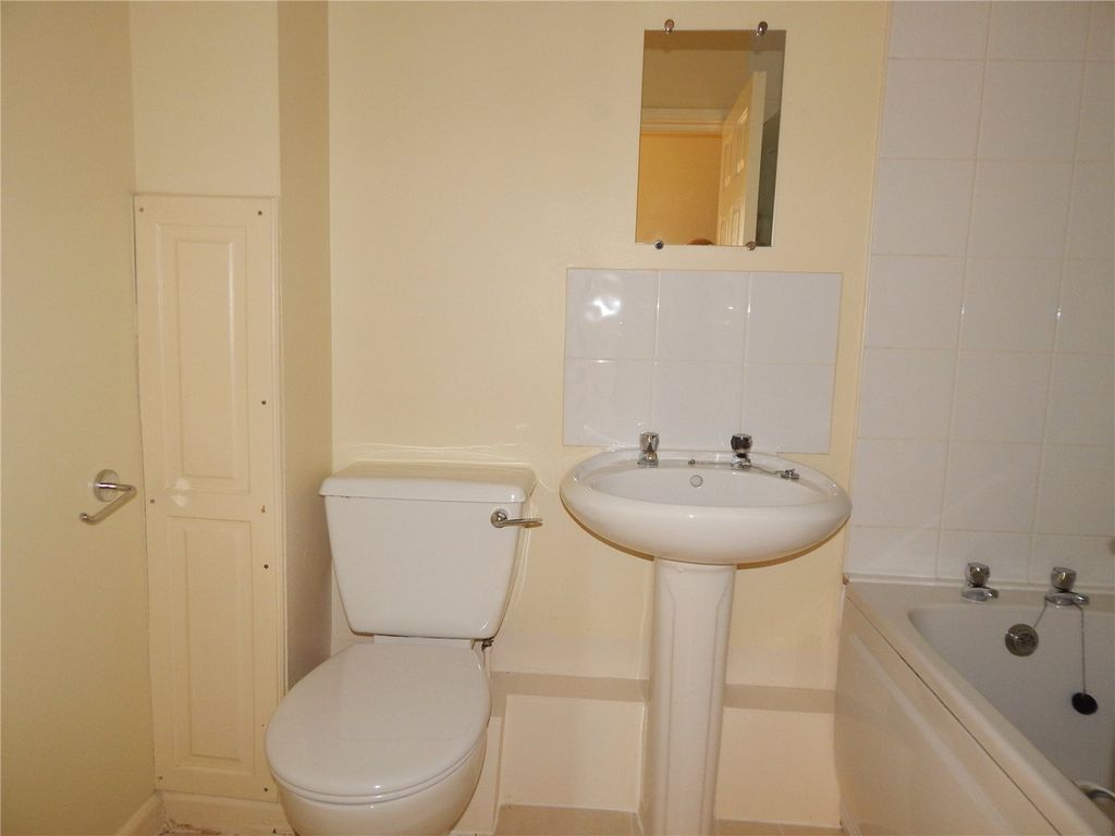 Property photo 3 of 5 Picture No. 17