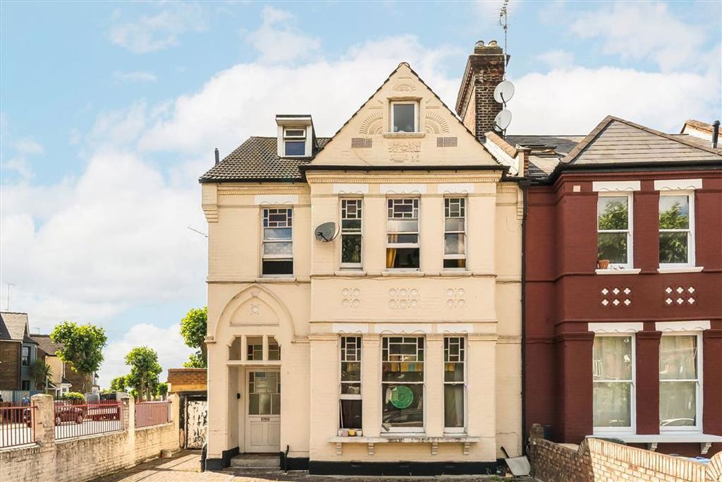 Property photo 1 of 1