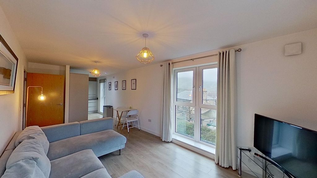 Property photo 2 of 16 Photo 2