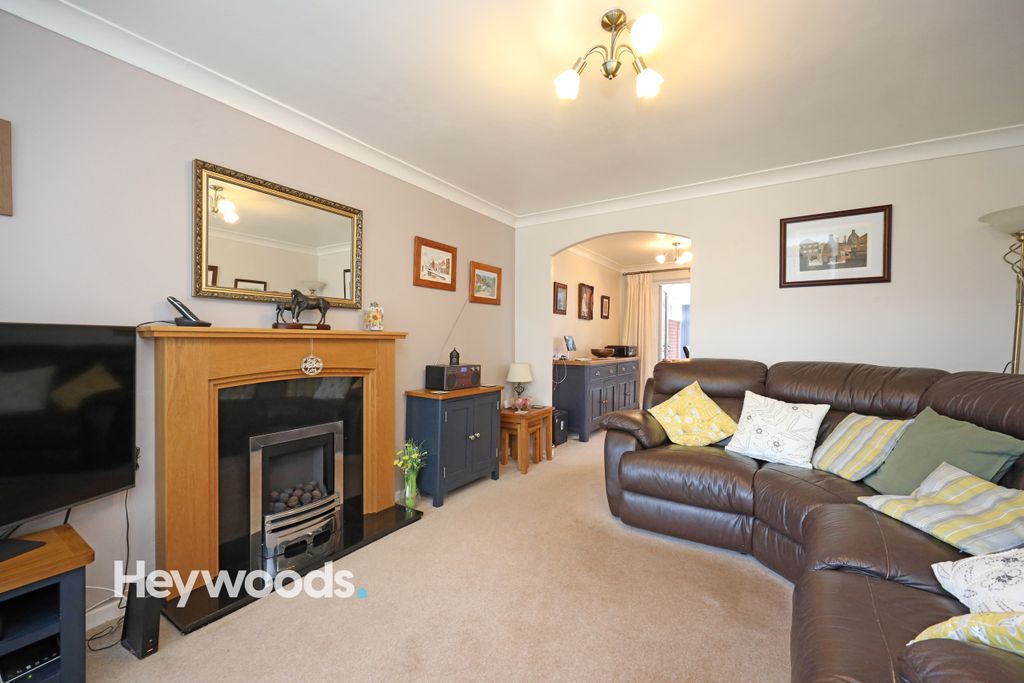 Property photo 2 of 40 099A1864