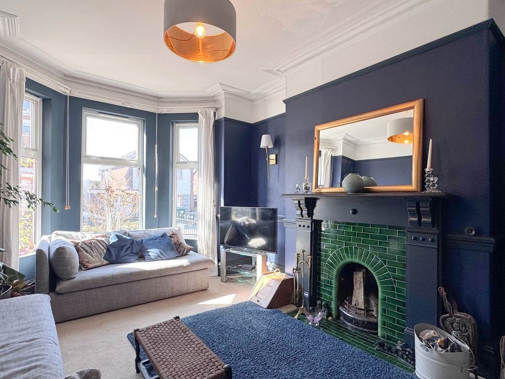 Property photo 3 of 26