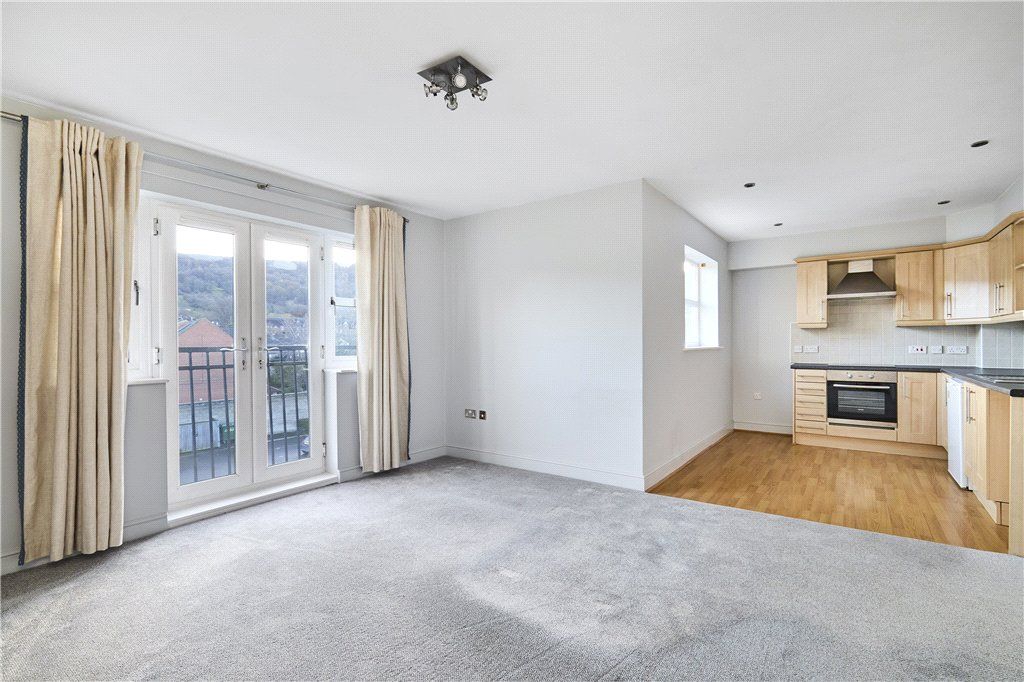 Property photo 2 of 13 Living/Kitchen