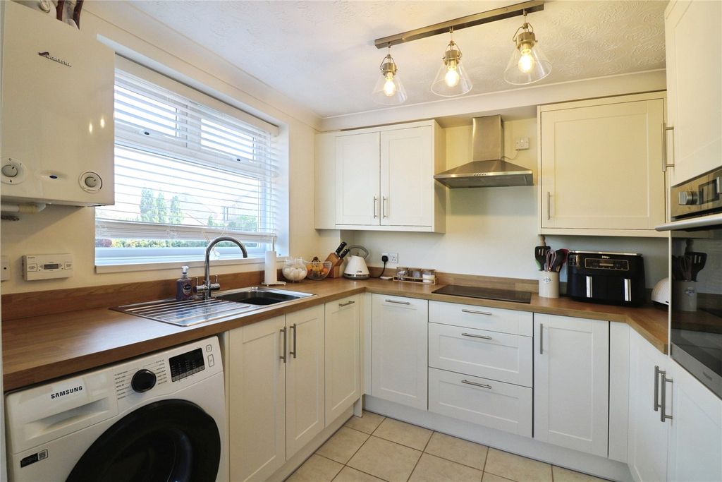 Property photo 3 of 14 Picture No. 17