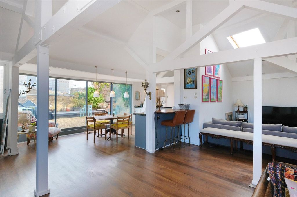 Property photo 1 of 17 Picture No. 15