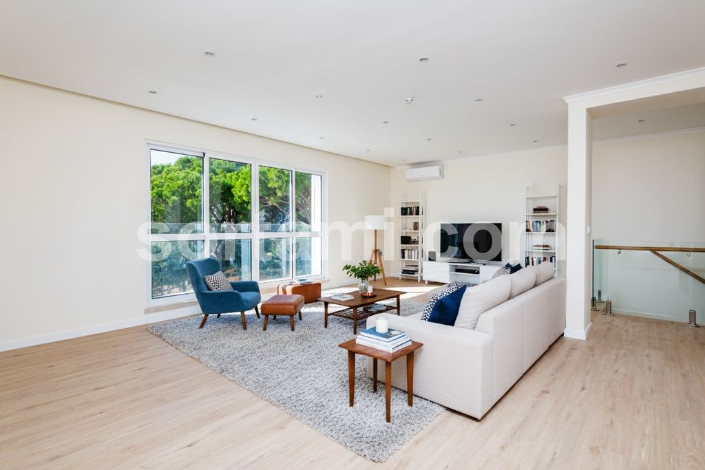 Property photo 3 of 31