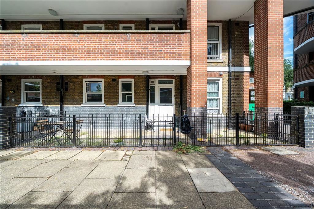 Property photo 1 of 5