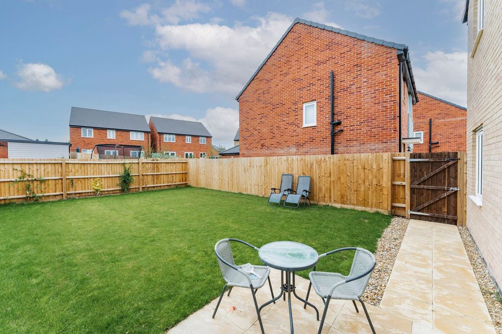 Property photo 3 of 15