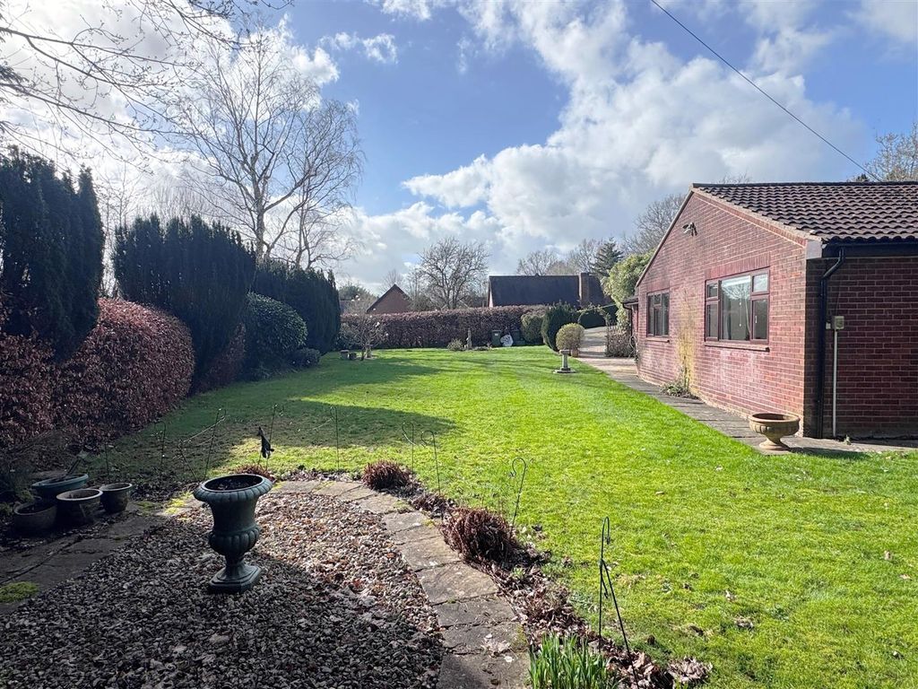 Property photo 2 of 25 Grd1.Jpg