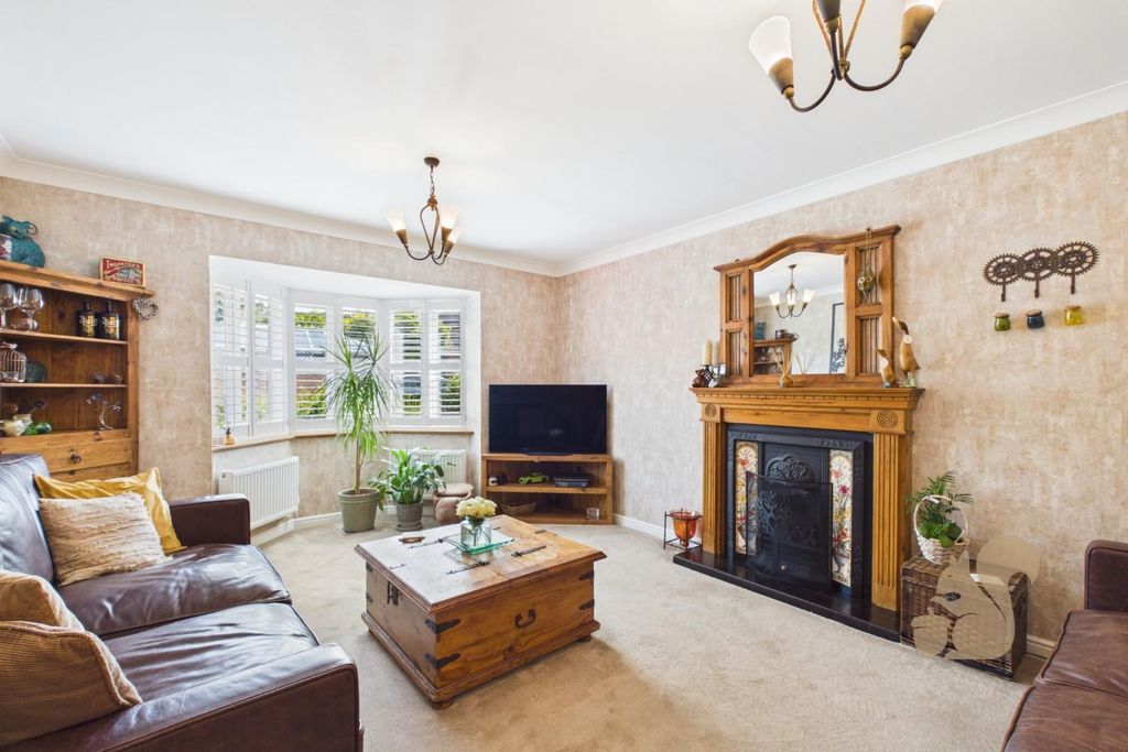 Property photo 3 of 30 Cam01659G0-Pr0858-Still017.Jpg