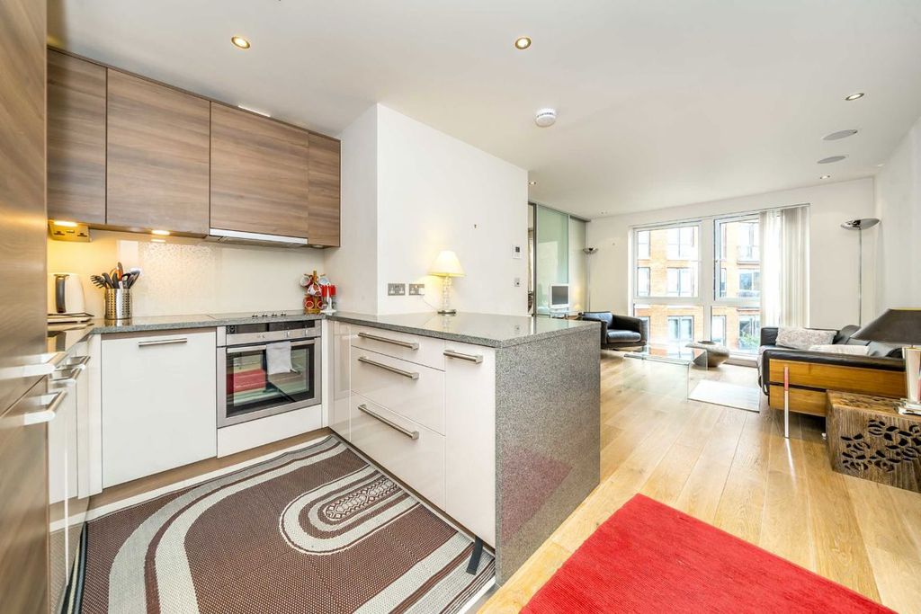 Property photo 2 of 5