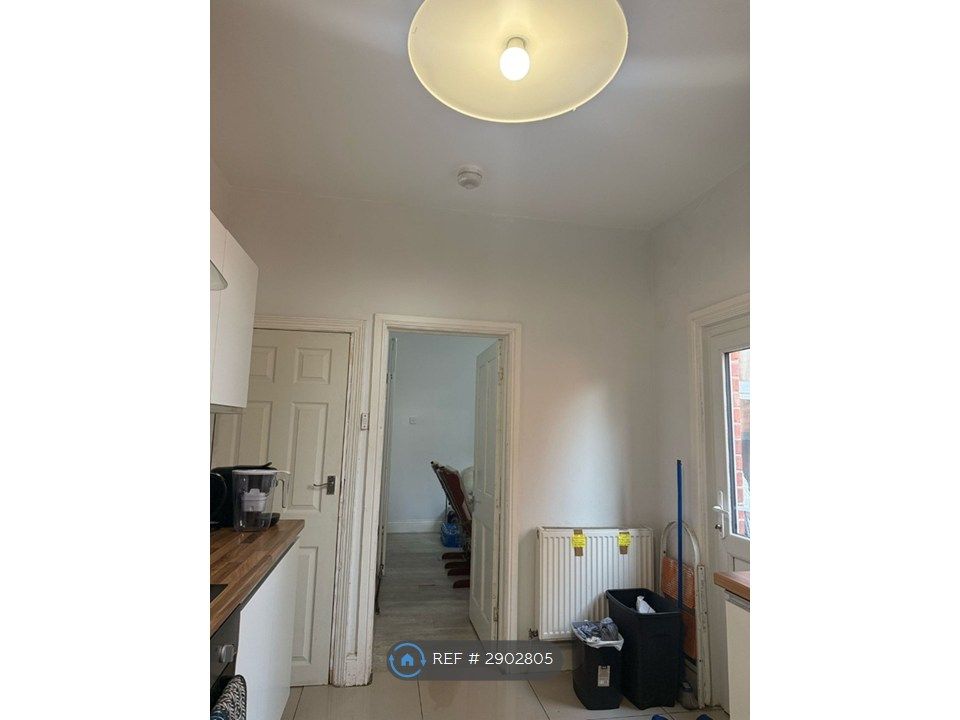 Property photo 1 of 4