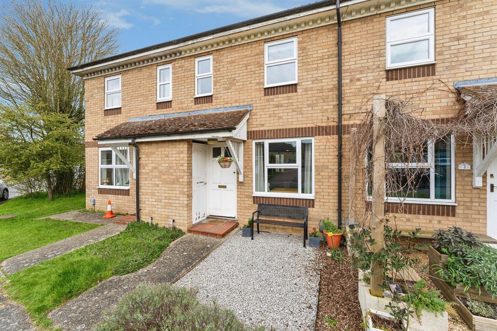 Property photo 1 of 17