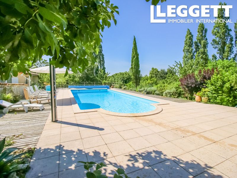 Property photo 2 of 10